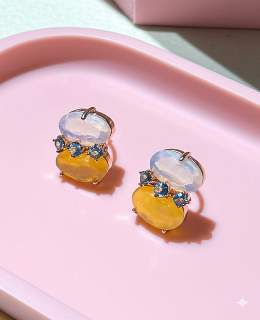 Women's ears tops (earrings)