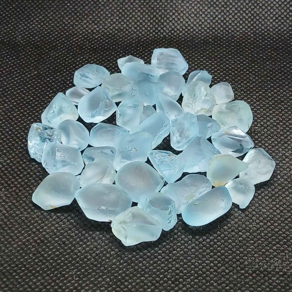 Rough sky blue topaz